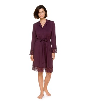 Camisón largo violeta corte amplio de perfil